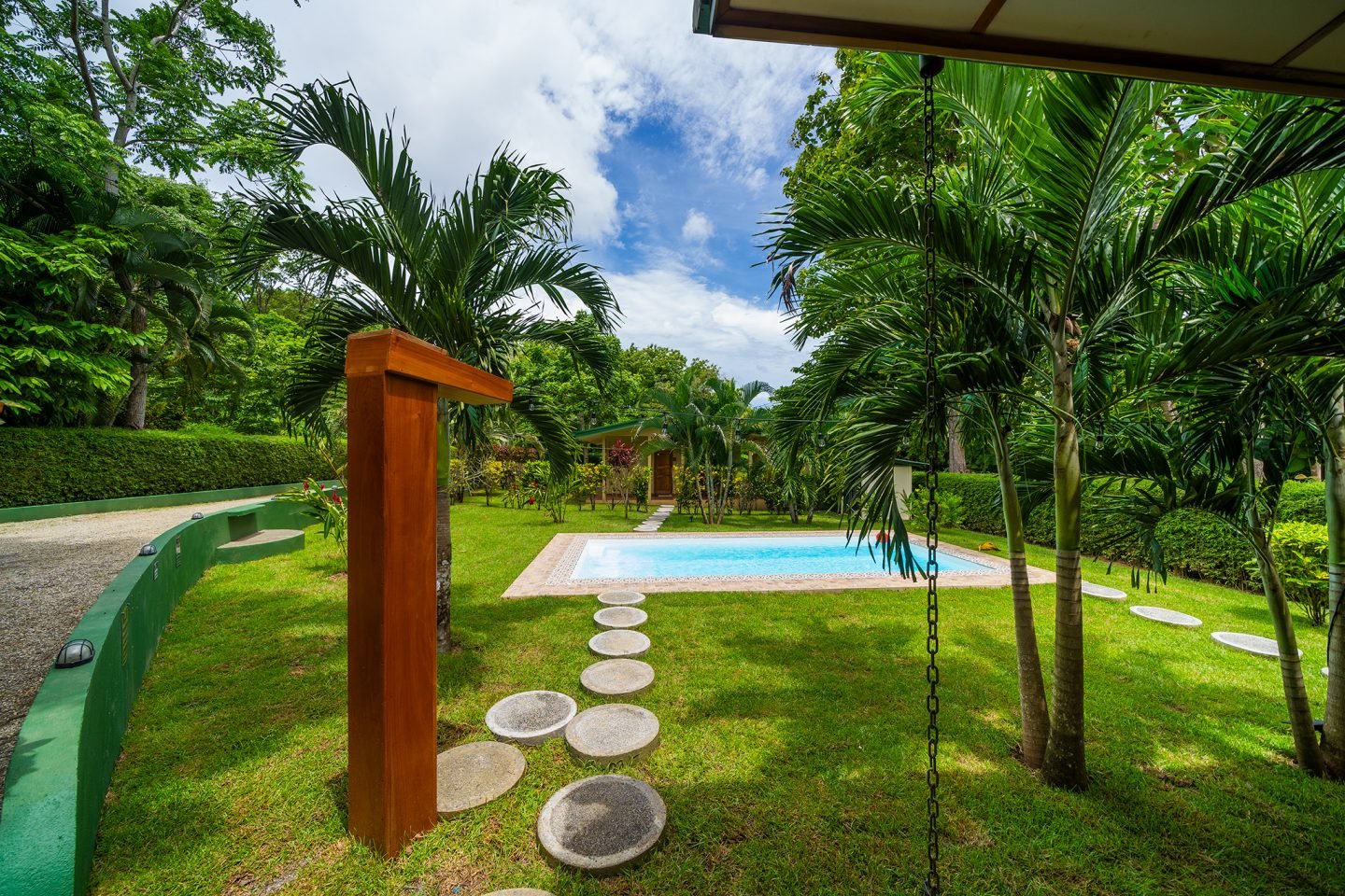 Pavones Surf Oasis - Surf Resort & Wellness Retreat in Costa Rica